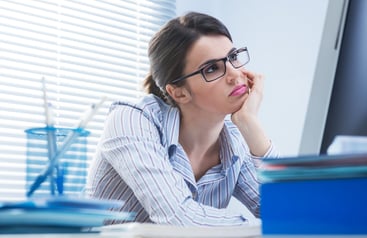 Cleveland CPA woman waiting by computer.jpg