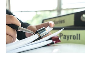 iStock-1157932488_payroll taxes newsletter